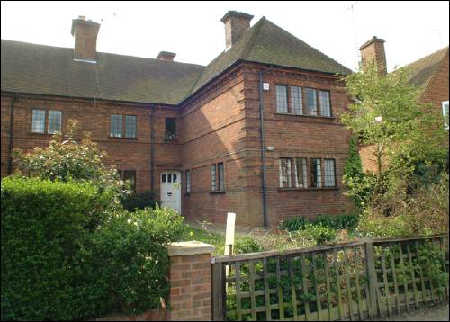08 Rotherwick Road